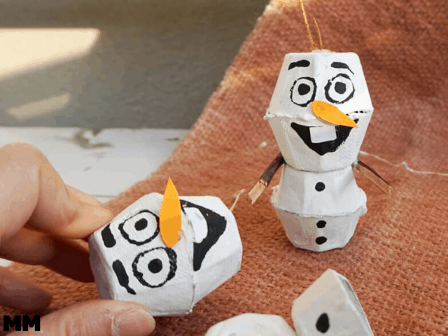 So bastelst du den Schneemann Olaf aus Eierkarton * Monstamoons